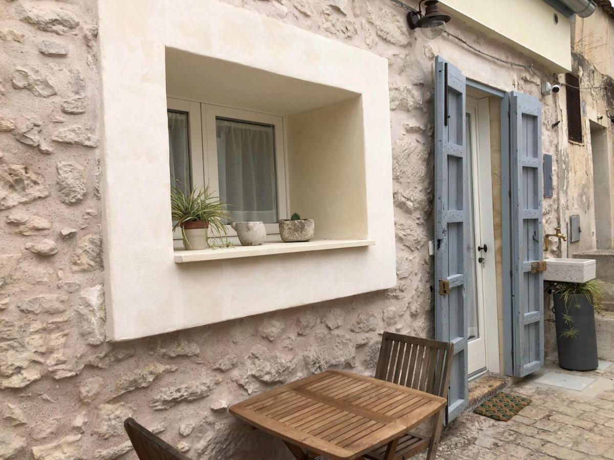 Bed and Breakfast Chicchi Di Melograno Modica Exterior foto