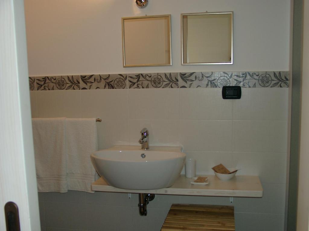 Bed and Breakfast Chicchi Di Melograno Modica Zimmer foto