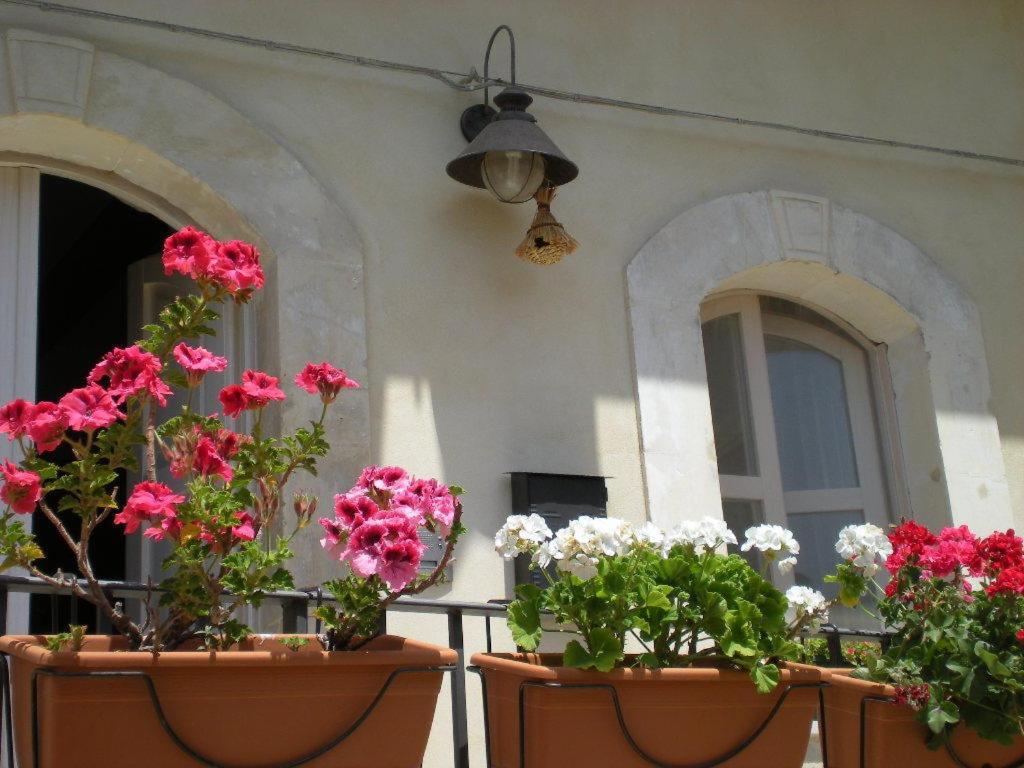 Bed and Breakfast Chicchi Di Melograno Modica Exterior foto