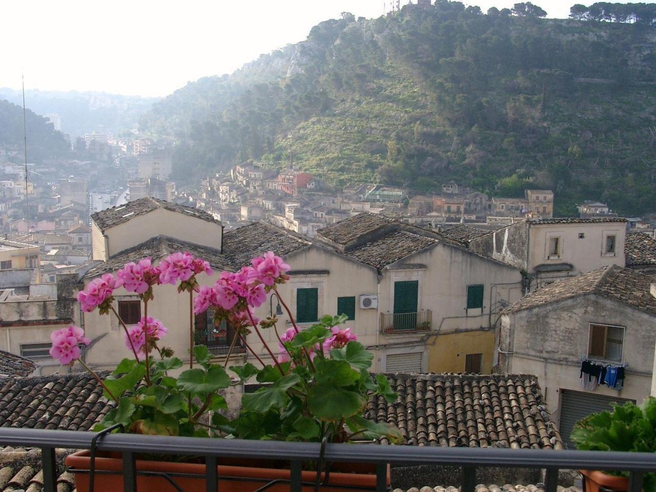 Bed and Breakfast Chicchi Di Melograno Modica Exterior foto